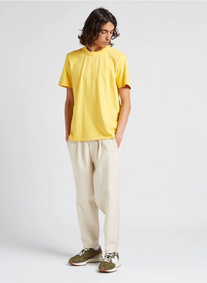 RODGER H - Regular-fit, Katoenen T-shirt Met Ronde Hals | Geel 5 RODGER H - Regular-fit, Katoenen T-shirt Met Ronde Hals | Geel - Afbeelding 3